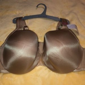 NWT Cacique Bra Size 44 C